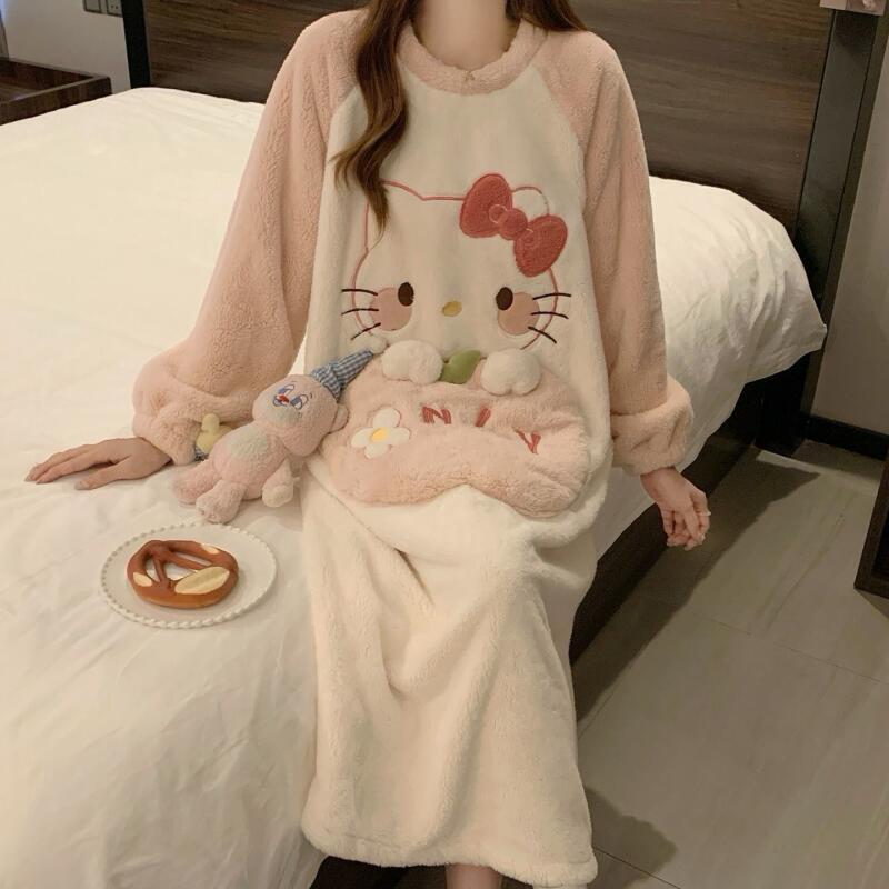 Winter Nightgown Hello Kitty W - Winter Clothes Shop recension och pris
