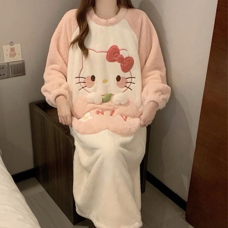 Winter Nightgown Hello Kitty W - Winter Clothes Shop recension och pris