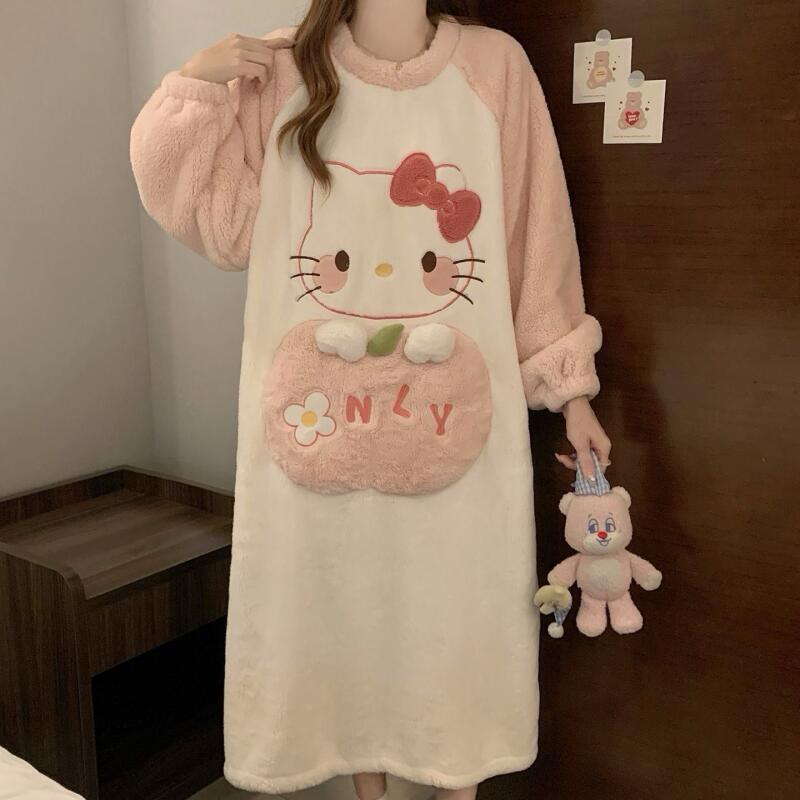 Winter Nightgown Hello Kitty W - Winter Clothes Shop recension och pris