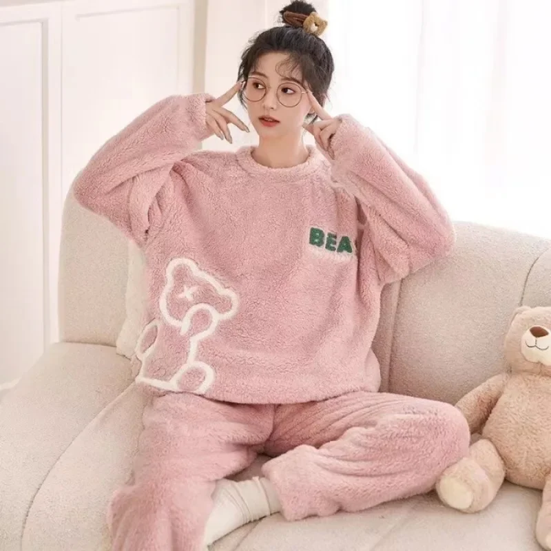 Warm Sleepwear for Winterthick - Winter Clothing Offer recension och pris